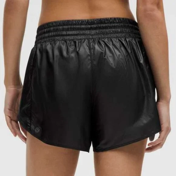 New Rare LULULEMON Hotty Hot High Rise Shorts 4" Black Matte Sheen Lined 6 - Picture 6 of 12